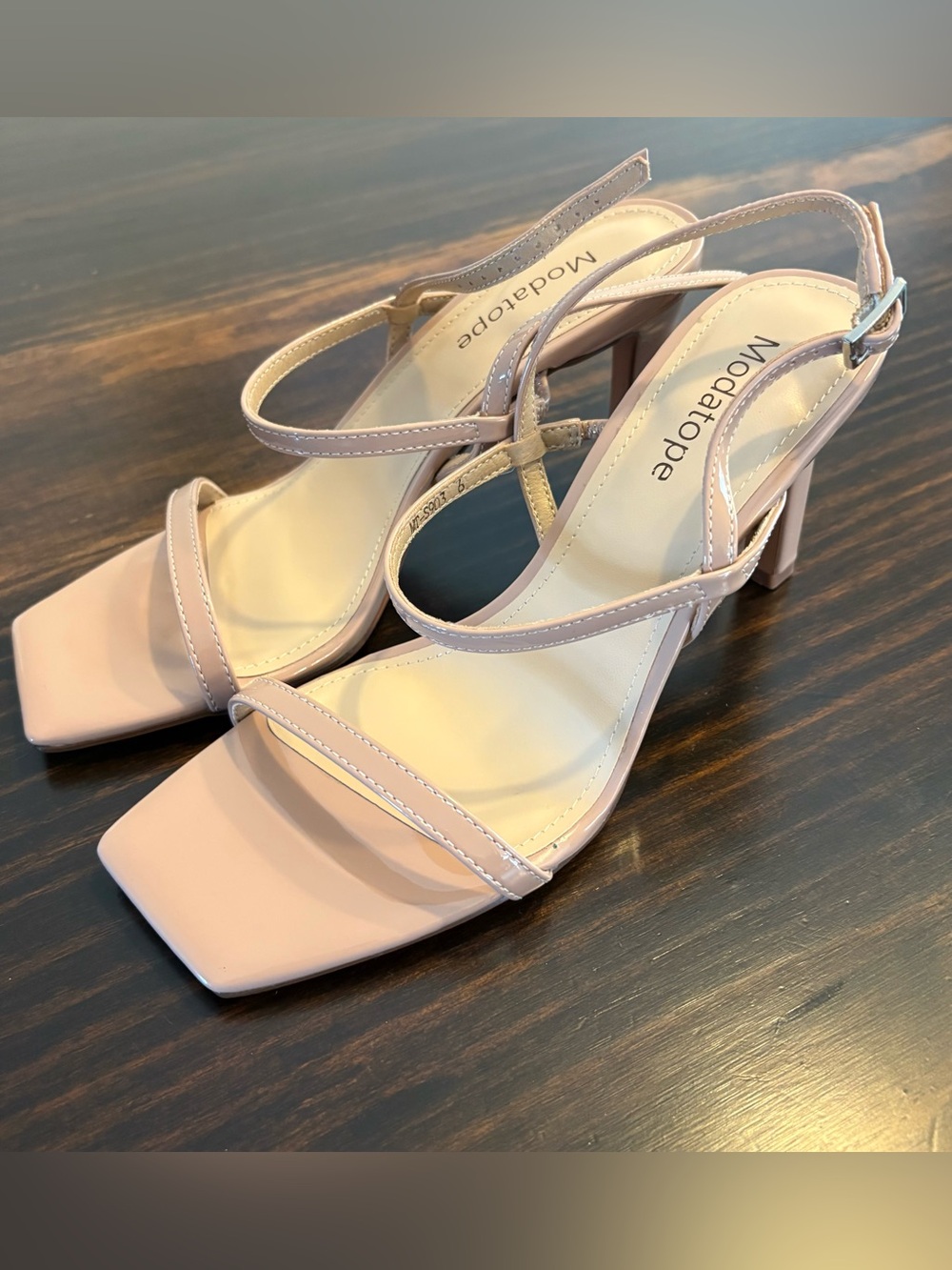 NWT Modatope Nude Strappy High Heel Sandals Size 6